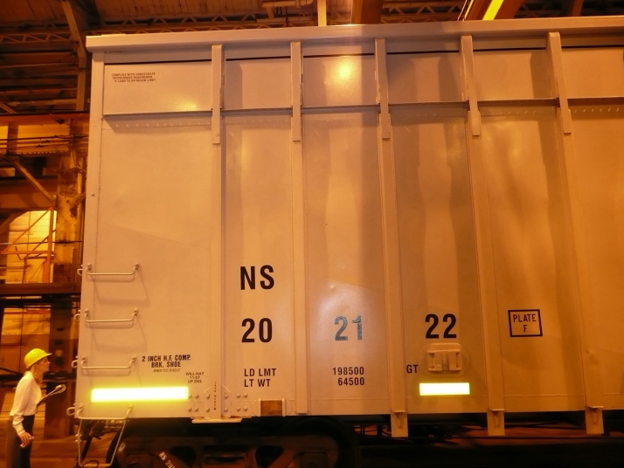 Remanufactured NS Waste-Gon car sidewall detail in facility, NS 20/21/22